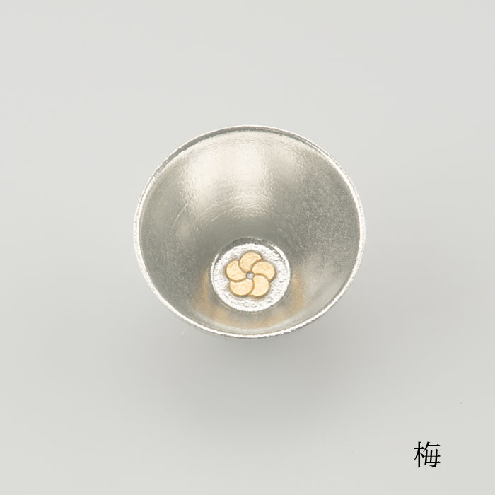 Sake Cup Set – Lucky Motif ถ้วยสาเกลวดลายดอกบ๊วย